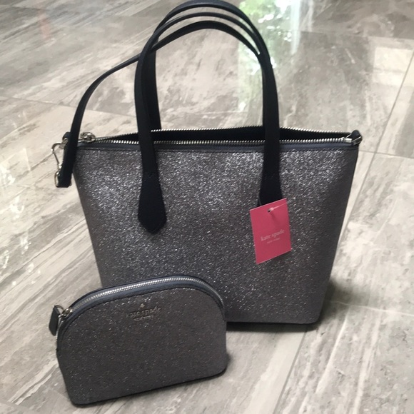 kate spade Handbags - 🧞♂️ Kate Spade satchel crossbody + cosmetic SET kate spade Handbags - 🧞♂️ Kate Spade satchel crossbody + cosmetic SET